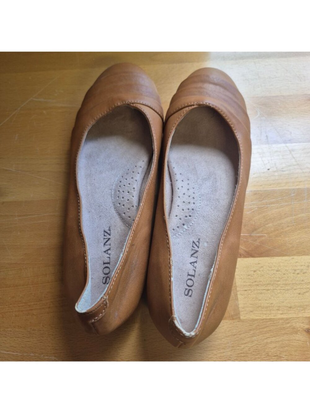 Solanz Womens Tan Brown Faux Leather Flats With Pleated Toe Design 8.5 - Picture 6 of 8